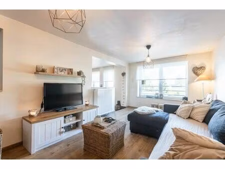 ruim  instapklaar appartement met terras nabij het centrum!