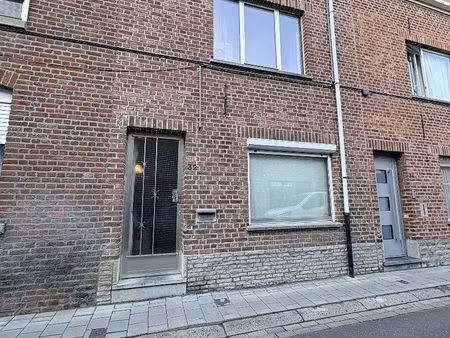 gezellig wonen in tienen: praktische rijwoning met terras en 3 slaapkamers