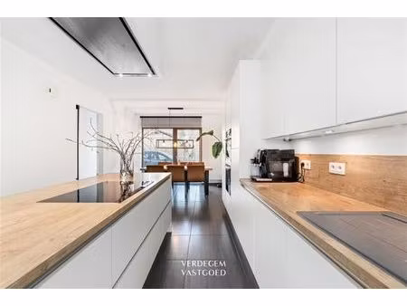 heerlijk wonen met 3 slaapkamers en cosy tuin