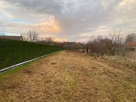 terrain constructible 900m2