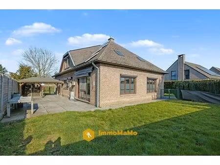 ruime open bebouwing met grote tuin te koop in zelzate