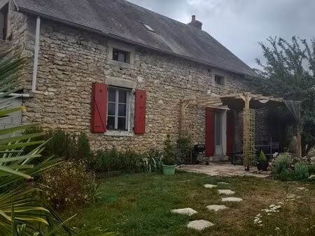 maison en pierre 2 hectars avec boxes