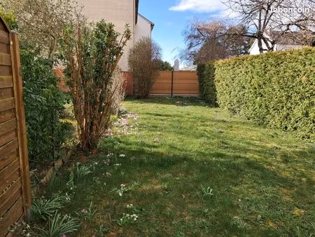 maison . 4 pièces . 71m²