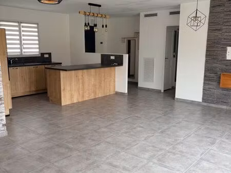 maison 4 pièces montrem