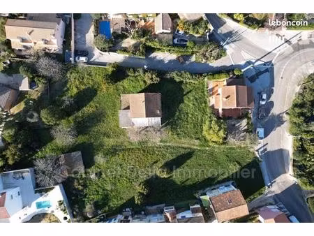 terrain 485 m² six fours les plages