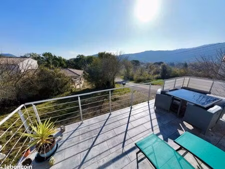 maison récente avec vue dominante – 3 chambres – meyrannes (limite gard / ardèche)