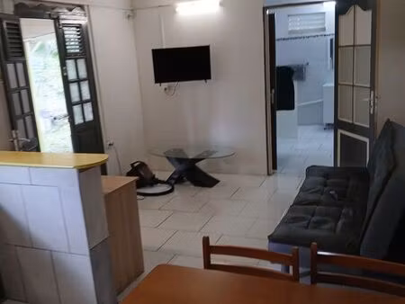 appartement t2 en sous sol ducos à durivage