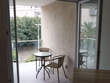 t1 bis meublé terrasse  parking à 5 min de la faculté