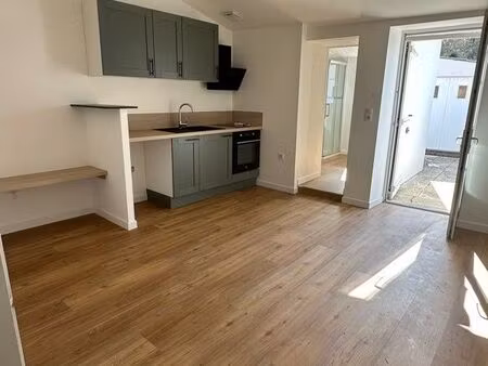 jolie petite maison avec garage