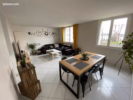 appartement au 2ème étage  sans ascenseur  sans balcon  61 m²