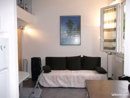 menton coquet t1 bon standing 10 mètres de la mer