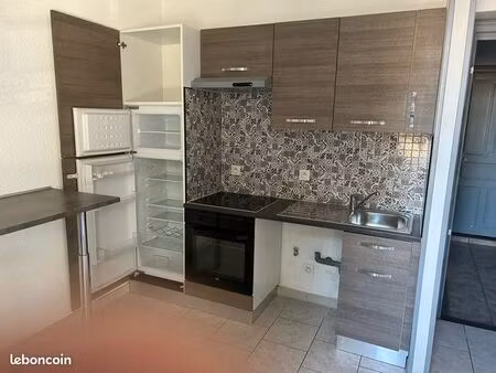 à louer f3  rénové béziers