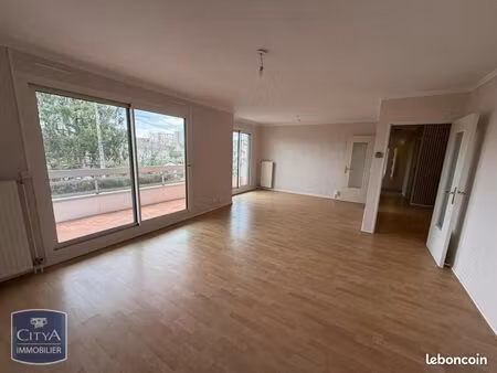 appartement 3 pièces 84 m²