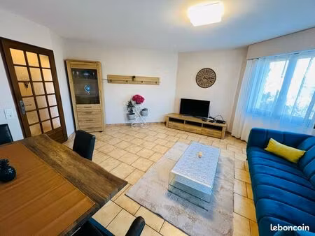 beau t2 avec 2 balcons – 3ᵉ étage avec ascenseur – proche douane moillesulaz