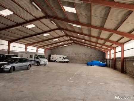 garage hivernage camping-cars  caravanes  voitures  motos