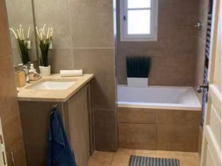 maison 56 m2 jardinet parking