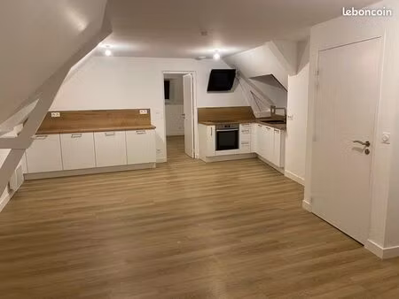 appartement t4 – centre-ville d’argentré-du-plessis