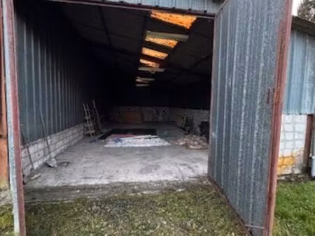 hangar / local de stockage à louer – 120m² – fresnoy-le-grand