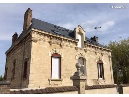 app 1 chambre proche utt -epf-estp