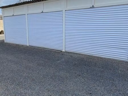 a loué garage 15m2