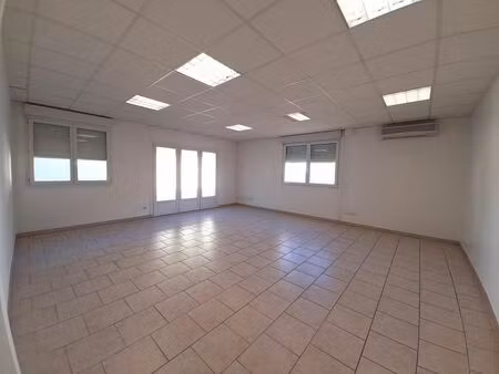 location commerce 1 pièce 107 m² à gardanne (13120)