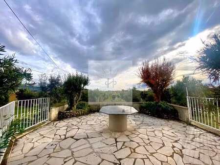 maison avec grand terrain