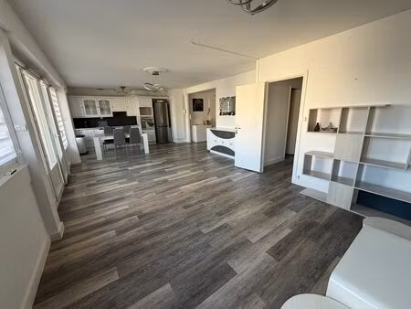 location appartement 3 pièces 79m² macon 71000