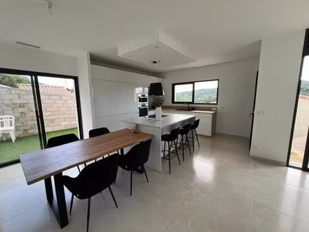 très belle villa moderne dans les hauts de clermont