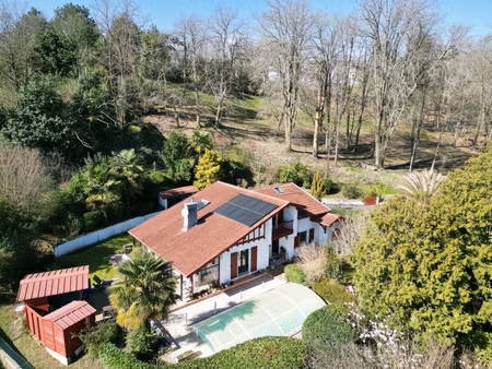 vente maison 6 pièces  152.00m²  ustaritz