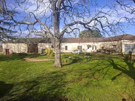 vente ferme 6 pièces 109 m² à sauveterre-de-guyenne (33540)  270 000 €