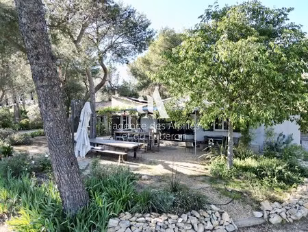 alpilles sud - maison de plain pied au grand calme