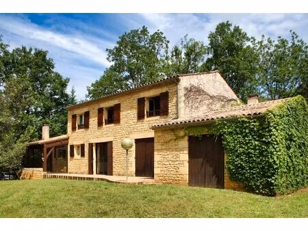 rare a vitrac - propriete - 2 maisons avec piscine sur 4950m2