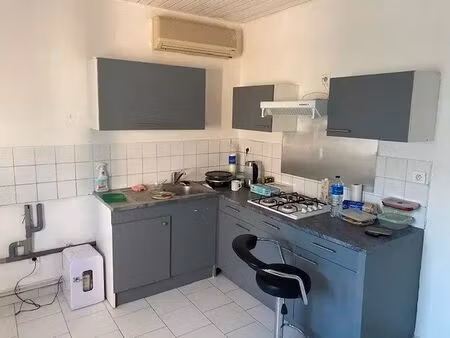 location appartement 2 pièces 27 m² à miramas (13140)