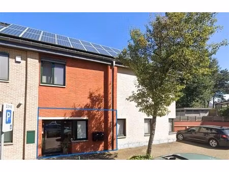 te huur: gelijkvloers appartement met 2 slaapkamers in het centrum van zolder!