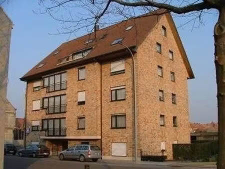 gezellig appartement met 1 slaapkamer in izegem-emelgem.