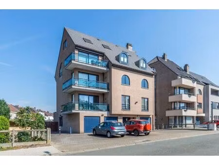 een aangenaam studio / dak appartement (1 persoon)!