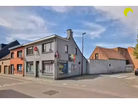 commercieel te koop in lint met 3 slaapkamers