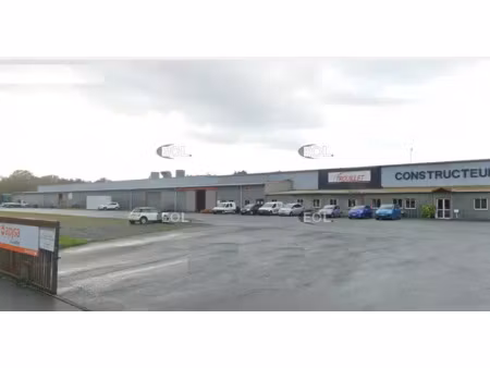a vendre entrepot-bureaux