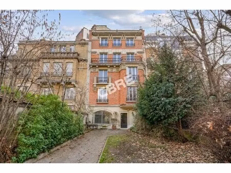 achat local professionnel 416m²