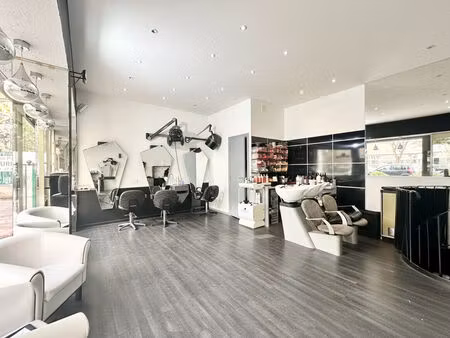 vente local commercial 37m2 marseille 5eme (13005) - 25000 € - surface privée