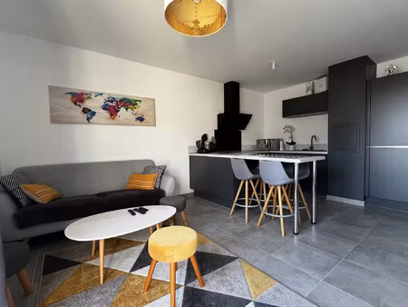 location appartement 3 pièces 59m² villeneuve st denis 77174