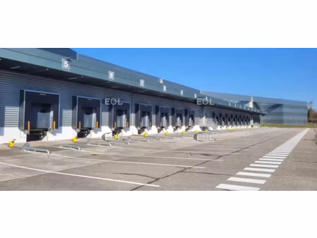 entrepôt logistique lyon est