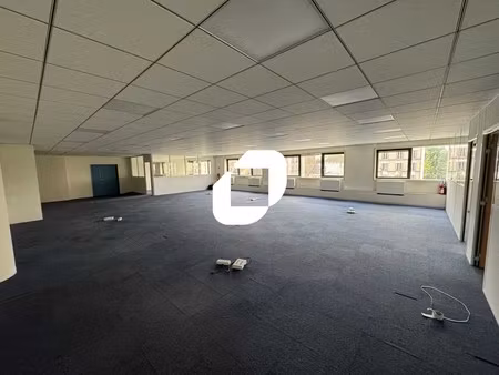 a louer  bureaux e.r.p. eablepied tramway