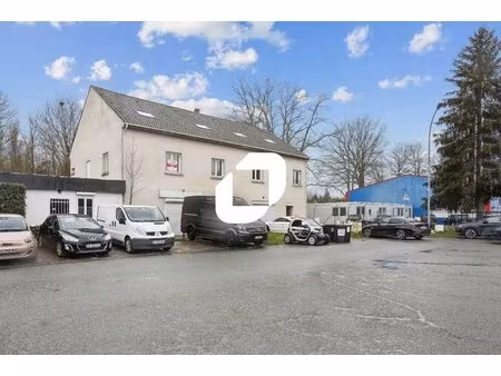 bureaux à vendre dans un immeuble indépendant