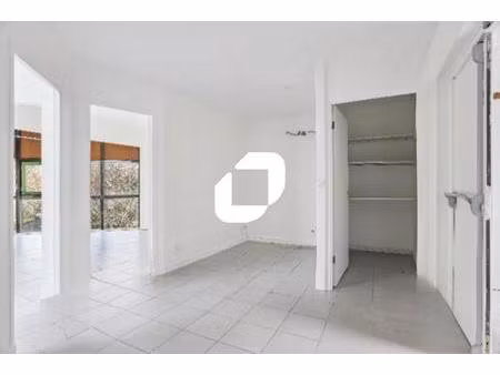 location bureau lognes 77185