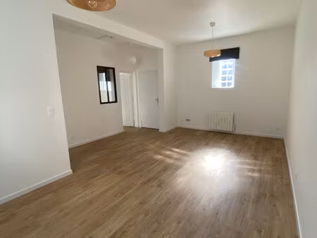 location maison 2 pièces  46.70m²  saint