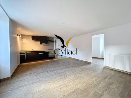 appartement t3 rénové à saint méloir des ondes