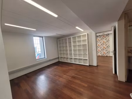 location bureau 2 pièces 70 m² à montpellier (34000)