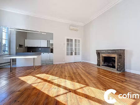 appartement 3 chambres - hyper-centre - charme de l'ancien