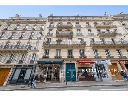 paris 9? trinité / nouvelles athènes appartement de caractère